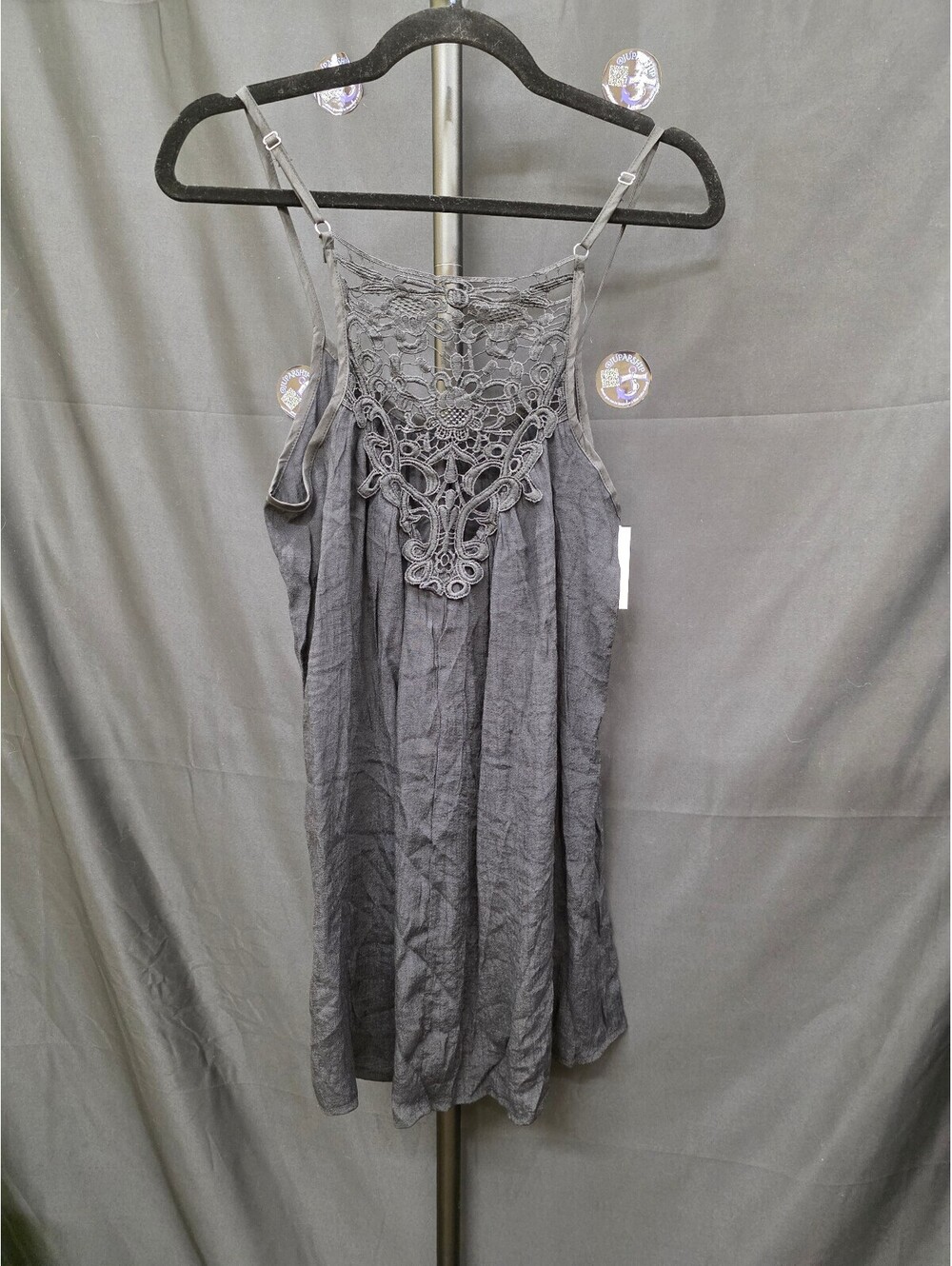 BLACK SPAGHETTI‑STRAP LACE FRONT CAMI WOMEN’S SIZE M